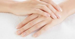 Comment proceder au traitement des ongles dedoubles?